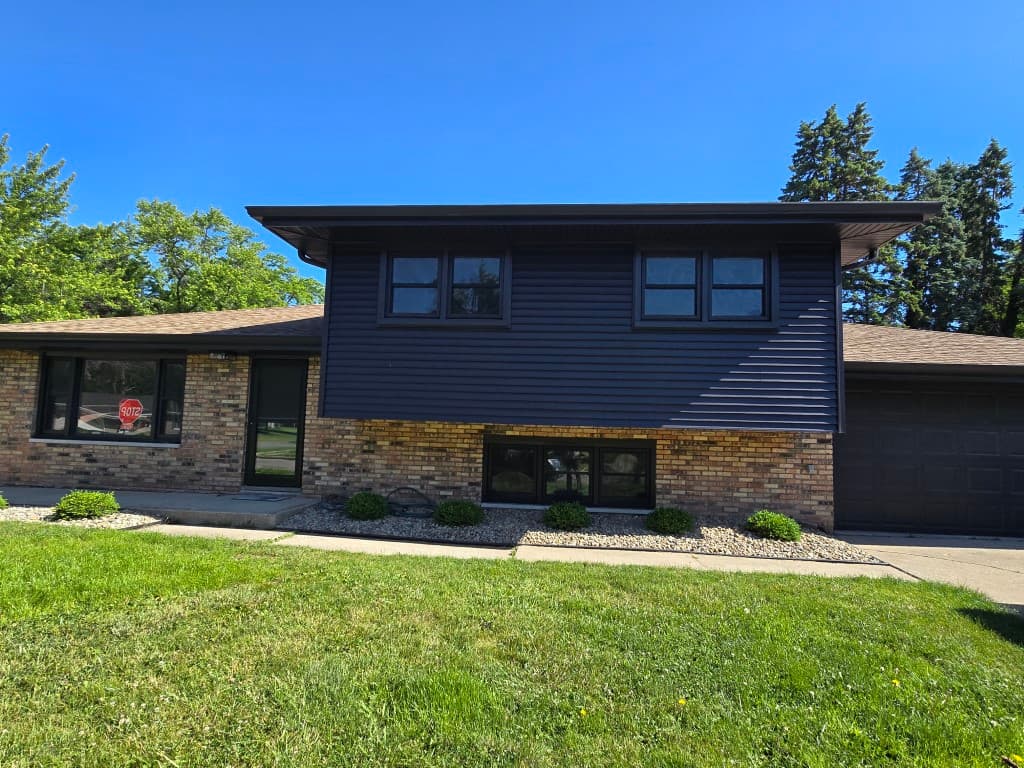 What Should Homeowners in Valparaiso, Chesterton, Portage, and Hobart Ask Before Hiring a Painting Contractor?